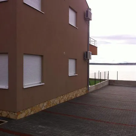 Toth - Benici Apartment Rtina