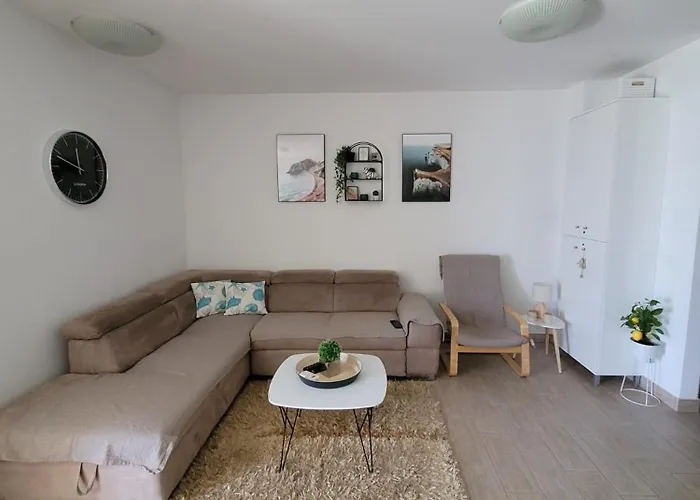 Toth - Benici 아파트